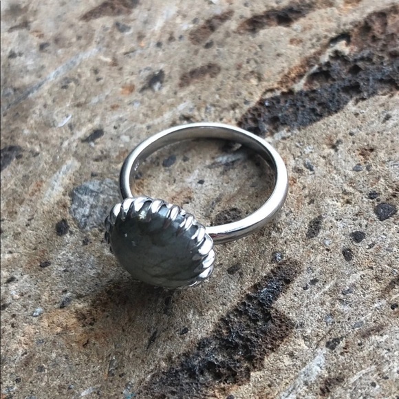 Labradorite stone ring in silver - Picture 4 of 4